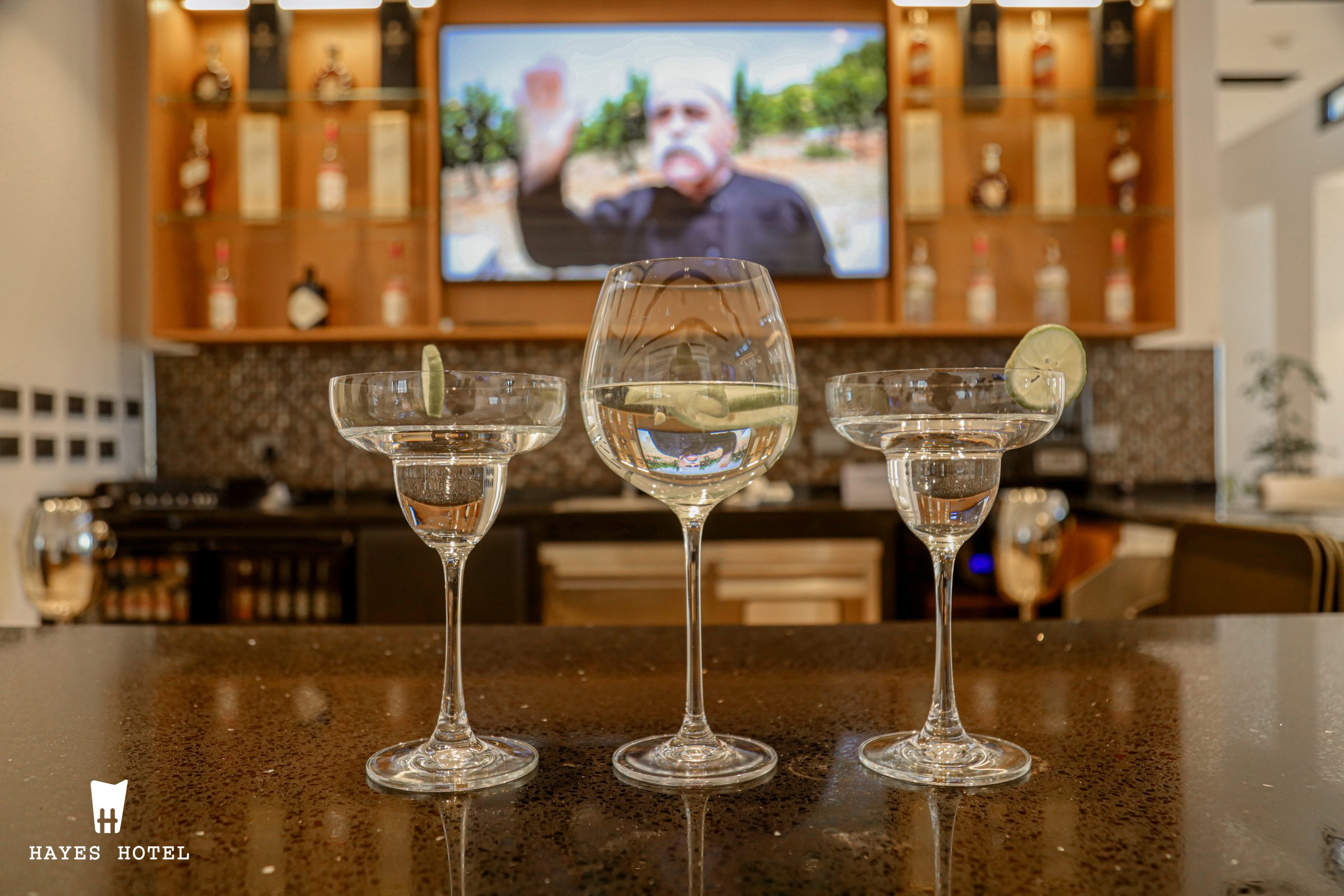 Hotel Bar